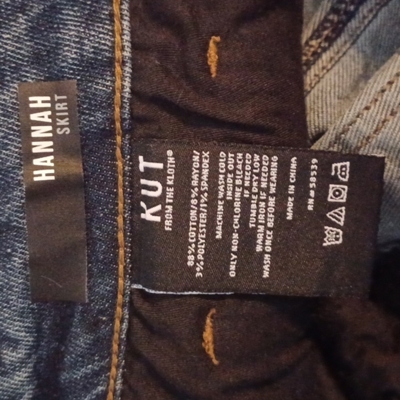 Kut from The kloth Hannah skirt size 10. Semi distressed.  Good used condition. - Picture 10 of 12